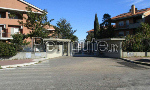 Colle Salario Fidene Via Russolillo complesso privato con spazi condominiali