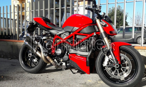 Scambio ducati streefighter 848