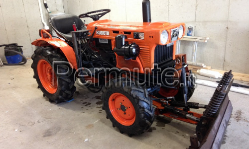 Kubota B7100D 4WD