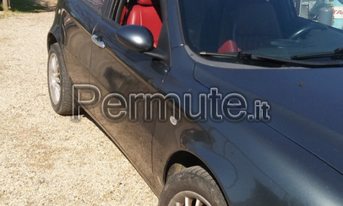 Scambio alfa 147 jtd 120cv anno 2002 5 porte interni in pelle full optional