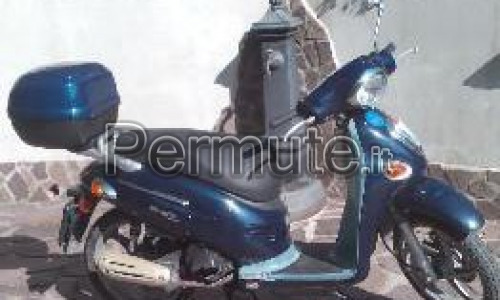 Permuto scooter Kymco 150