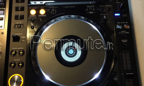 2 Pioneer Cdj 2000 + Pioneer Djm900 Nexus Mixer