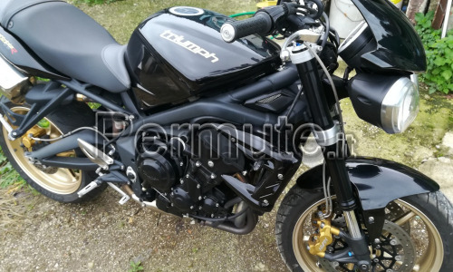 Triumph street Triple r versione oro