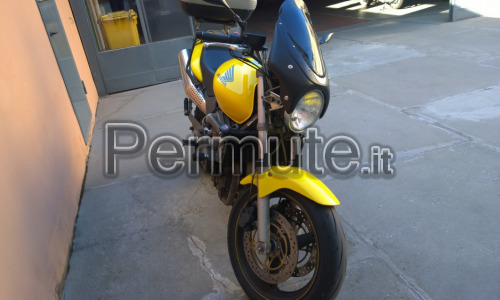 vendo scambio honda hornet 600 del 2002