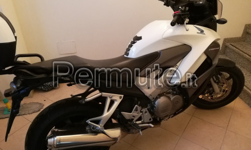 Moto crossrunner come nuova 9200 km.