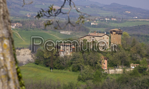 porzione di casa in bifamiliare in sasso completamente ristrutturata