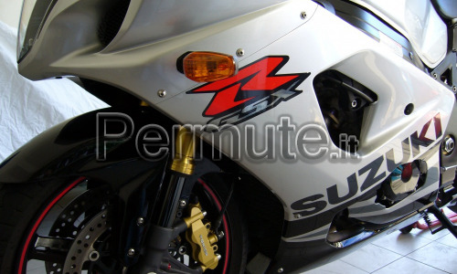 Suzuki GsxR 1000 k4 vendo o scambio con Enduro o Naked di mio gradimento