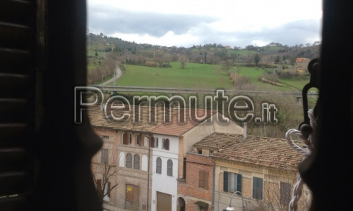 Casa indipendente centro storico a ridosso delle mura cittadine vista colline maceratesi