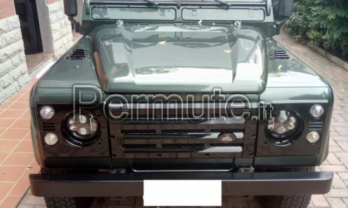 Land Rover Defender 90