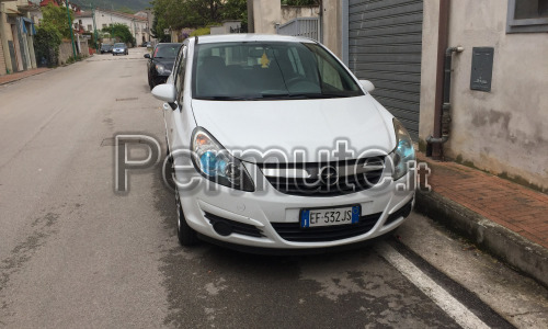 Vendo o scambio Opel corsa 1.3mjet 6 marce