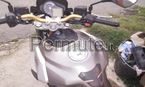 moto aprilia shiver 750