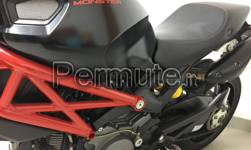 Ducati monster 696 grigia