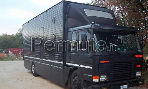 volvo fl7 motorhome garage