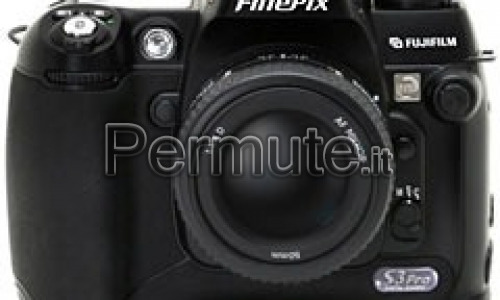 permuto Fujifilm finepix S3 Pro 12,3MP Digital con Nikon D200