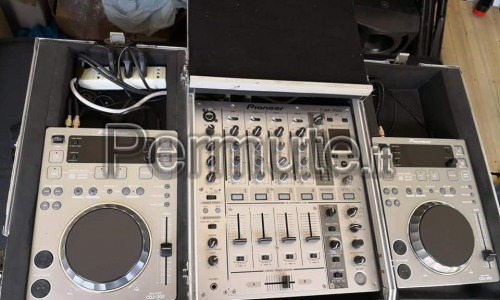 2 CDJ 350, 1 MIXER DJM 700, FLIGHTCASE