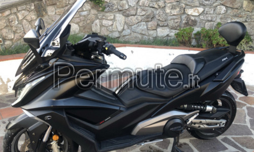 Permuto Kymco AK 550 PERFETTE CONDIZIONI