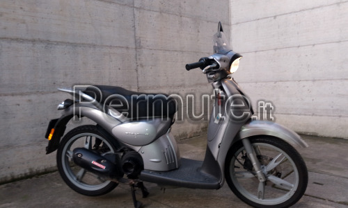 scambio Aprilia scarabeo 50 4T con Piaggio Ciao 1980