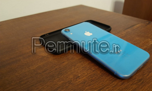 Scambio iPhone XR da 128 GB con iPhone SE 2020 da 128 GB