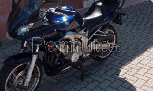 Yamaha FZ6 Fazer del 2006