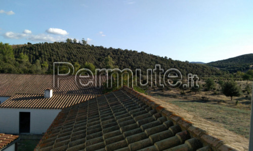 Tenuta agricola con annessa villetta e struttura ricettiva in costruzione