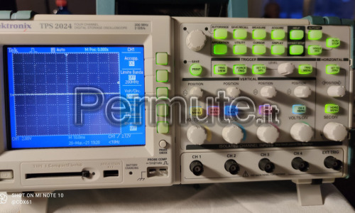 Tektronix TPS 2024 e Tektronix 22A Miniportatile 2 CH