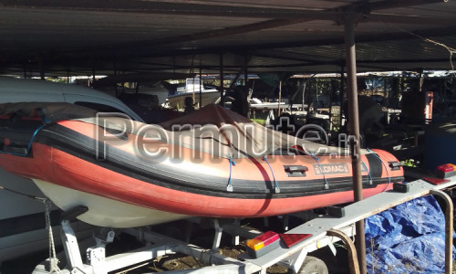 Gommone, motore, carrello, auto con gancio