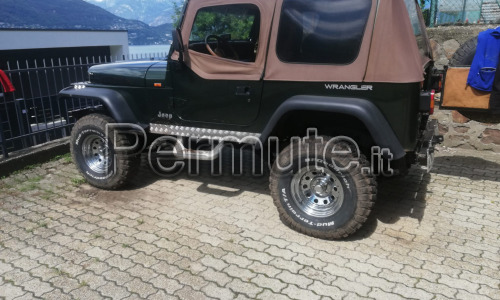 Jeep Wrangler benzina