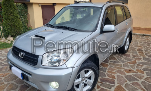 TOYOTA RAV 4 2.0 Tdi D-4D 5p 16v - 2004