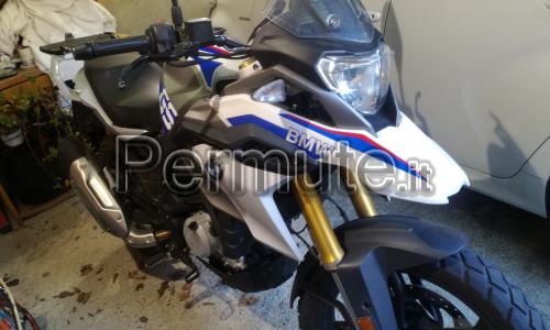 Scambio BMW G310Gs ,con piccola auto ,