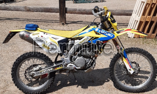 Suzuki rmz250e