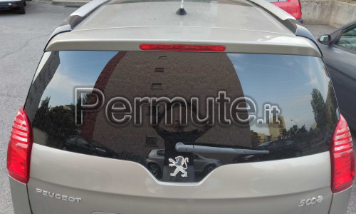 Peugeot 5008 7 posti BENZINA turbo del 2011