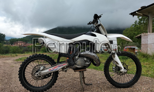 Vendo KTM 125 sx 2013 cross con normali segni di usura scambio con 250 enduro targato