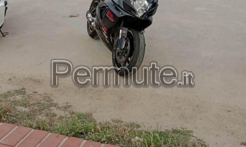 Suzuki GSX r 750 k7