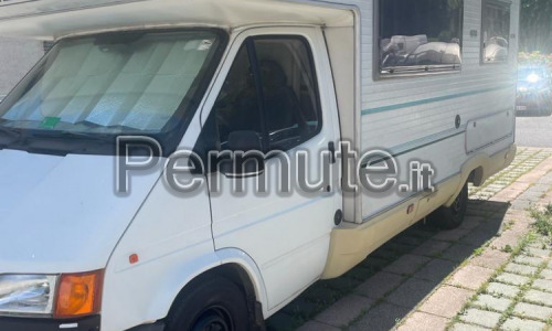Camper Mansardato Ford Transit 2.5 D 5 posti