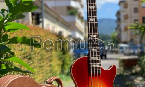 Vendo/Scambio Gibson LES PAUL Bass Cherry Sunburst
