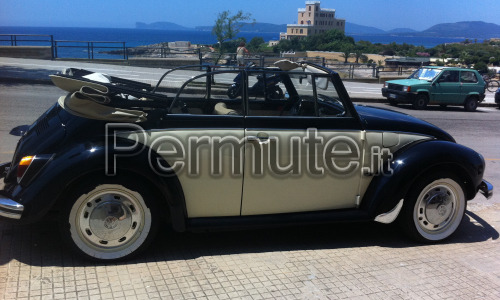 VW Maggiolino Cabrio bicolore del 72
