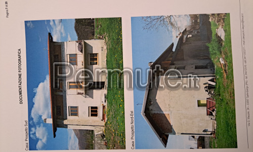 Casa in fase di ristrutturazione su 3 livelli di 100 mq per piano