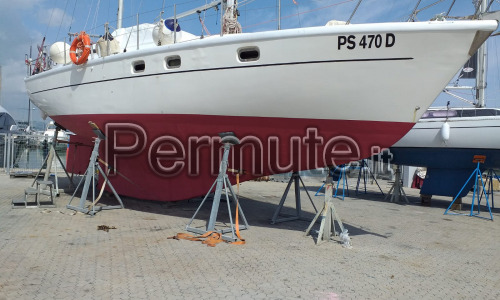 Vendo o permuto Ferretti Altura 42
