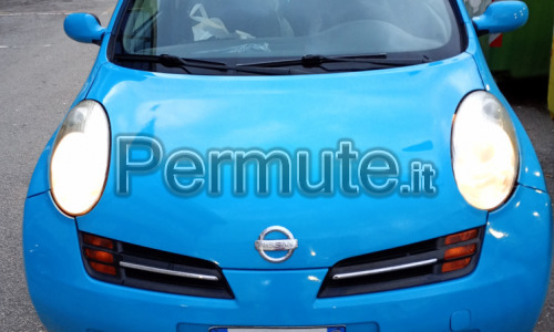 Micra 2005 con 240 Mila km , carrozzeria perfetta solo vuole un po' più di olio