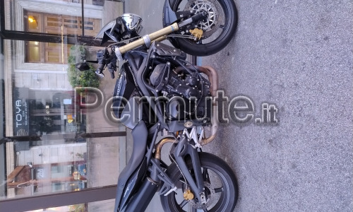 Triumph per Harley Davidson