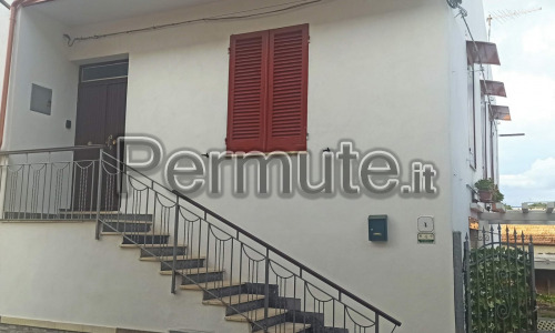 SARDEGNA,appartamento su due piani con giardino condominiale A 15' DAL MARE