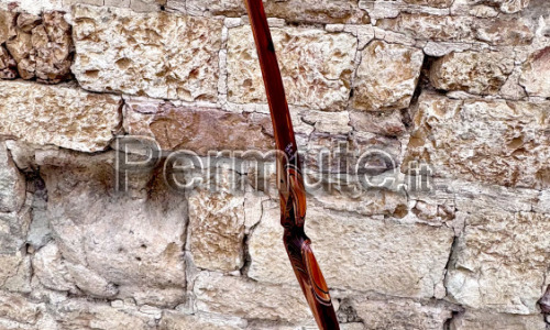 arco tradizionale artigianale realizzato da Phyton Bows