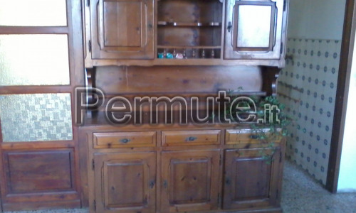 credenza in legno massiccio