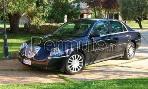 Lancia Thesis 2.4 m-jet 20V autom. anno 2008 scambio con monovolume o SUV