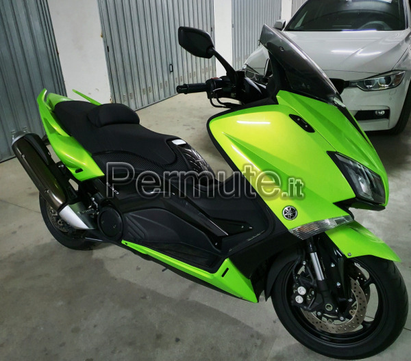 Tmax perfetto! Aggiornato al 2017 scambio con Auto cabrio o coupé