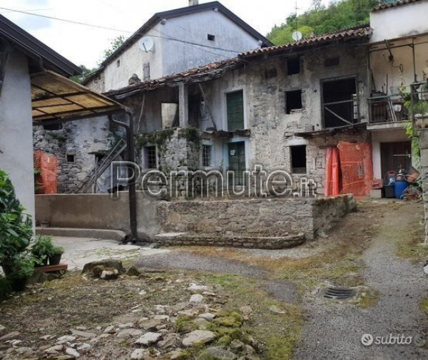 Rustico pietra da ristrutturare Udine in Permuta, Rustico / Casale